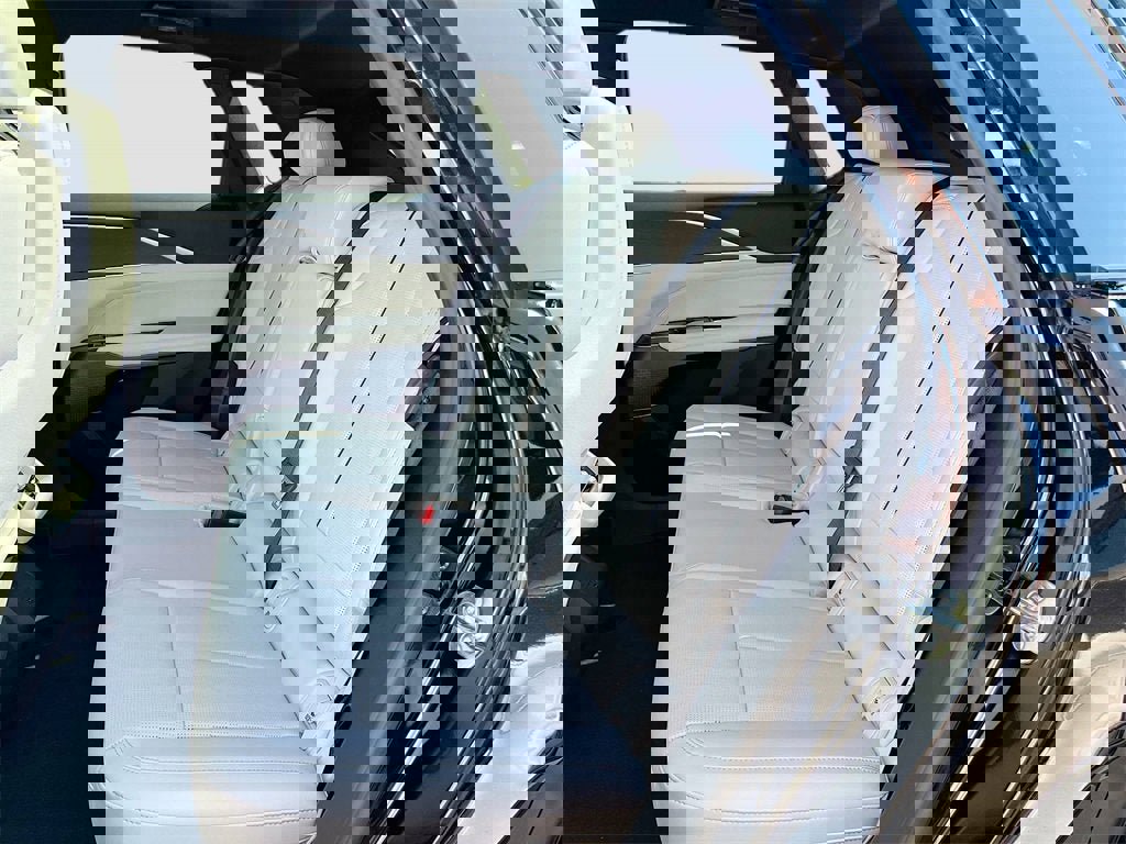 New 2026 Cadillac Lyriq Sport image 26