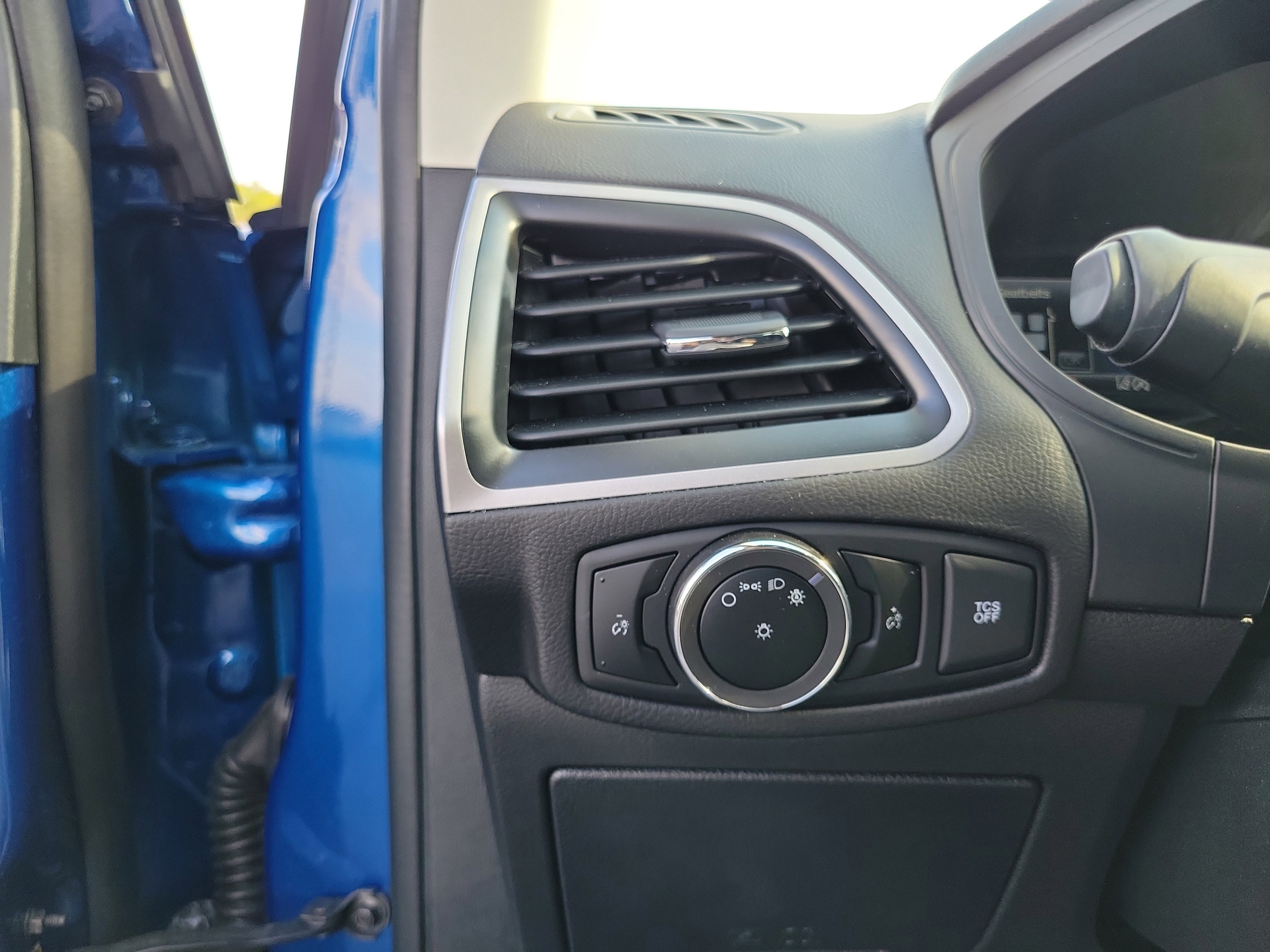 Used 2024 Ford Edge SEL image 20