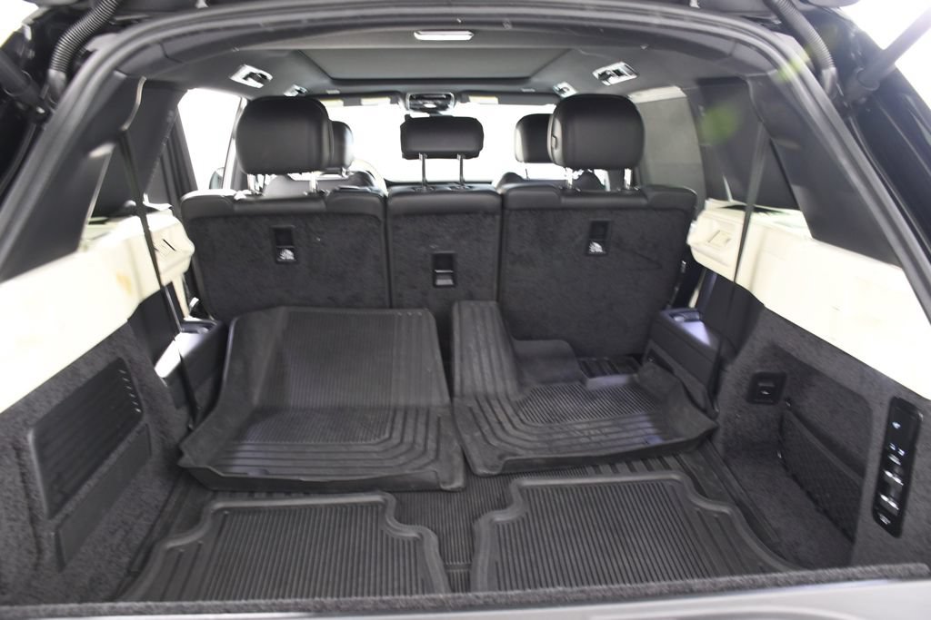 Used 2024 Land Rover Range Rover Long Wheelbase SE AWD/4WD image 23