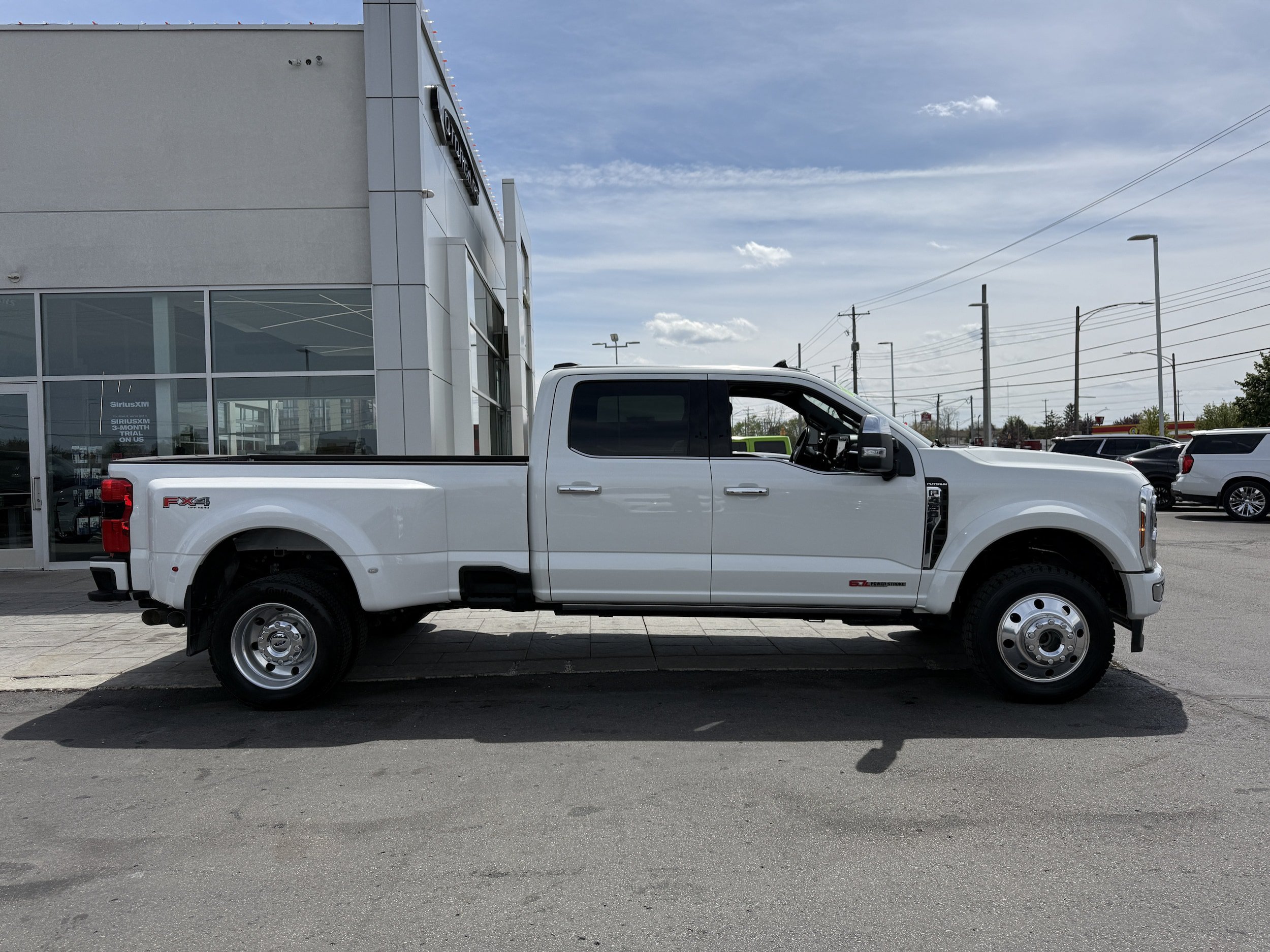 Used 2024 Ford F450 Platinum w/ FX4 Off-Road Package AWD/4WD image 9