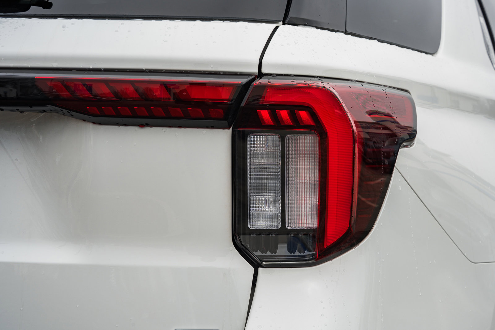 New 2026 Ford Explorer ST w/ Sun And Sound Package image 6