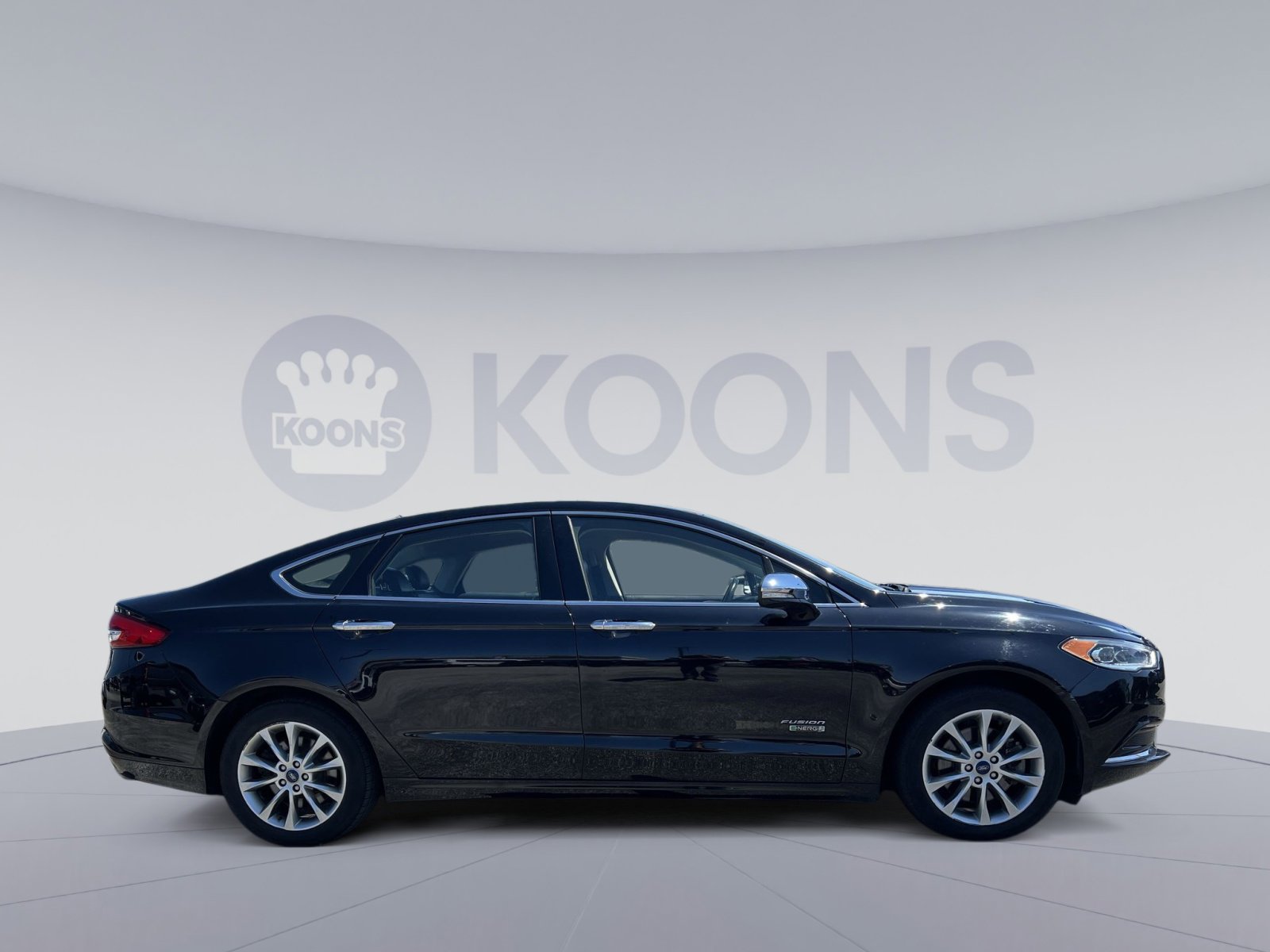 Used 2018 Ford Fusion Energi SE FWD image 5