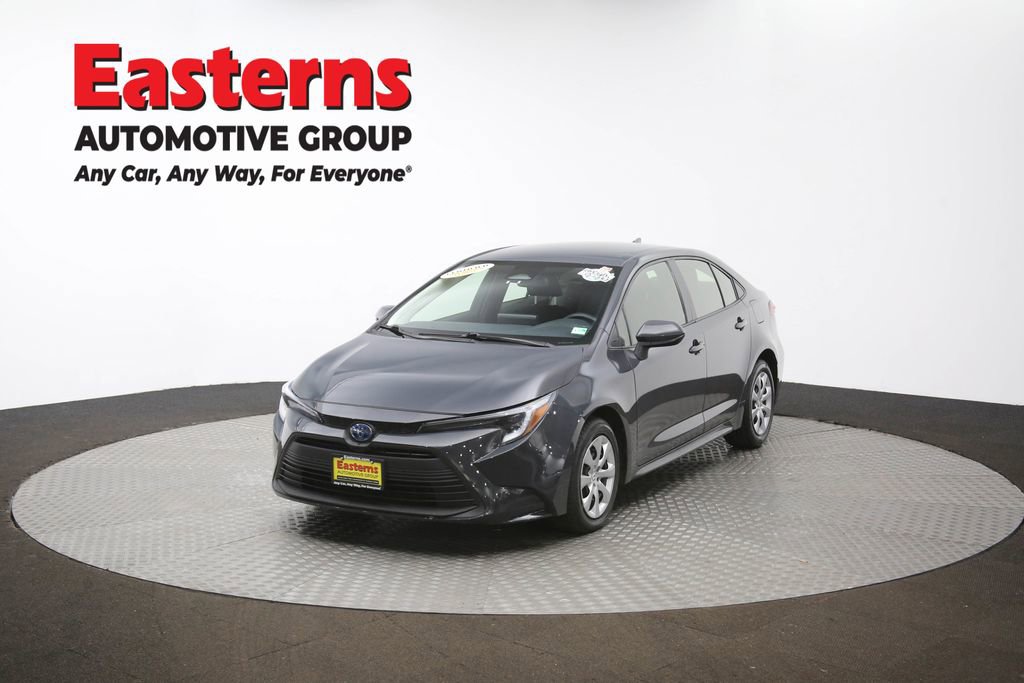 Used 2023 Toyota Corolla LE w/ Carpet Mat Package (TMS) FWD image 54