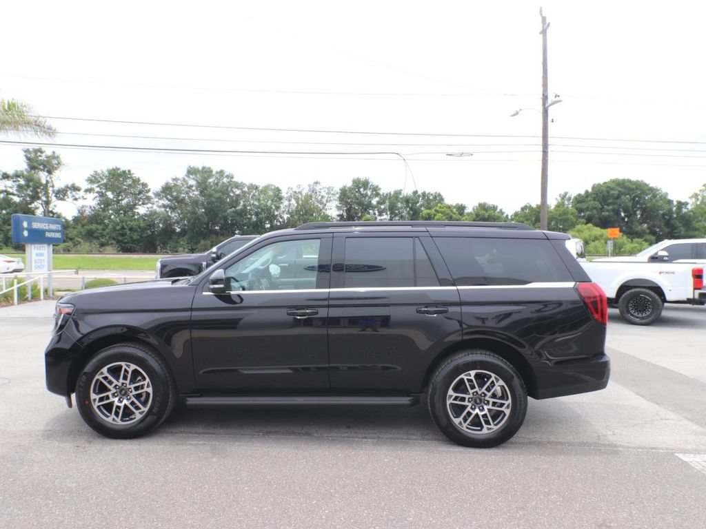 New 2026 Ford Expedition Active RWD image 9