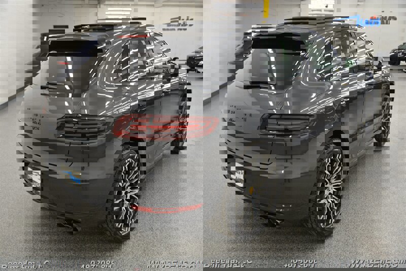 Used 2018 Porsche Macan GTS AWD/4WD image 9