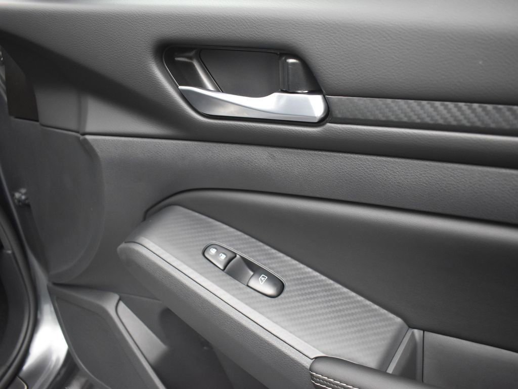 New 2025 Nissan Altima 2.5 SV w/ SV Special Edition Package FWD image 24