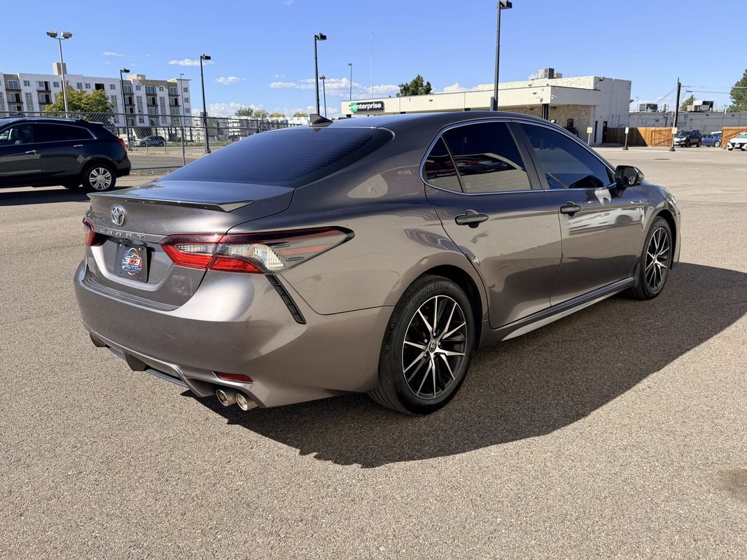Used 2021 Toyota Camry SE FWD image 8
