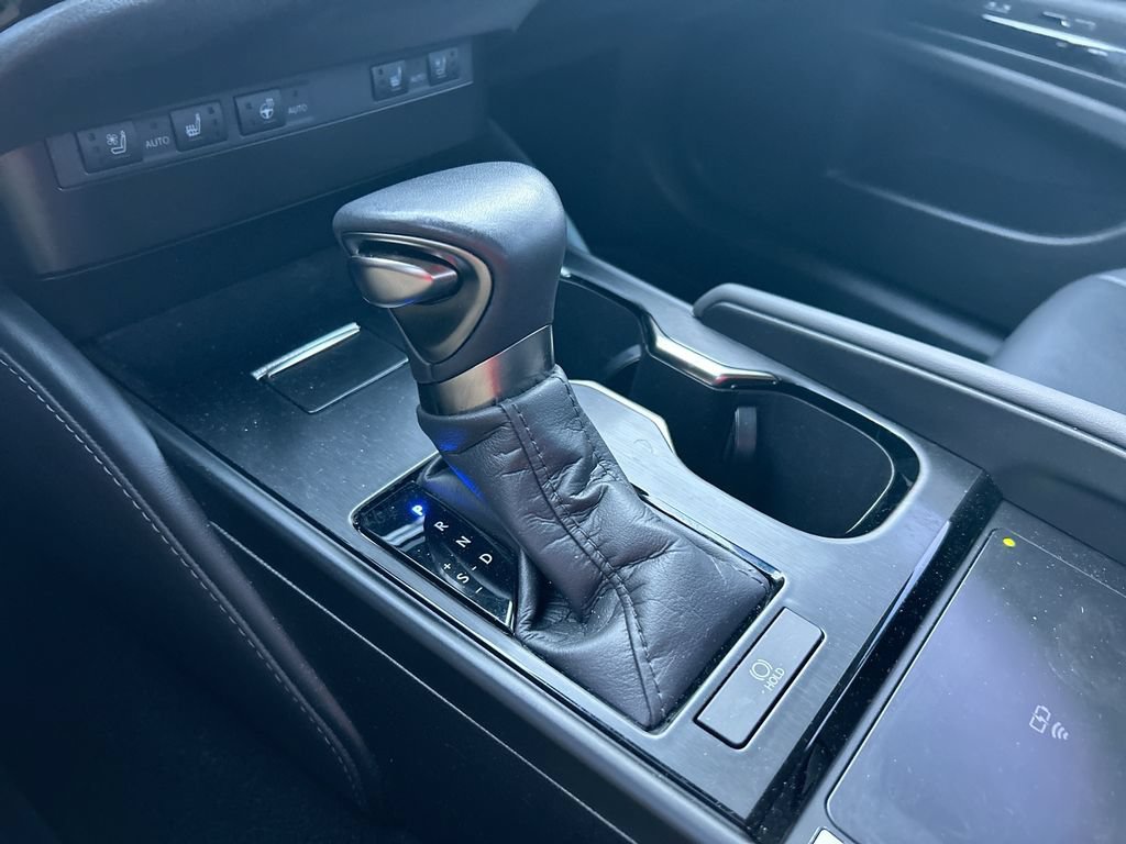 Used 2024 Lexus ES 350 w/ Premium Package FWD image 20