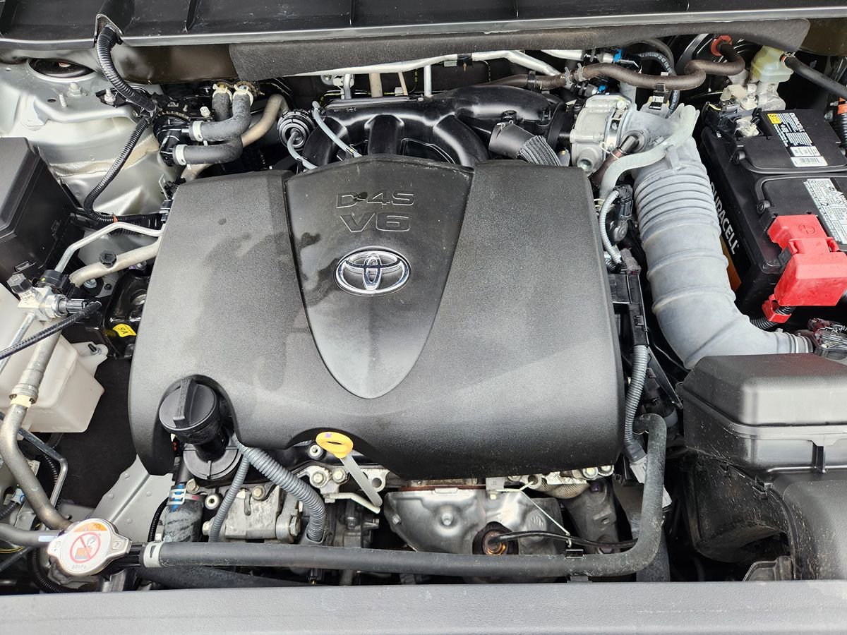 Used 2022 Toyota Highlander XLE FWD image 42