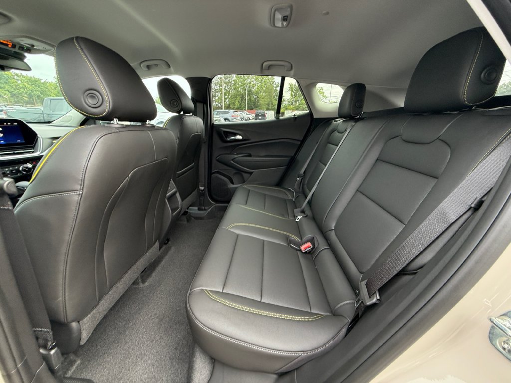 New 2026 Chevrolet Trax ACTIV w/ Driver Confidence Package FWD image 23
