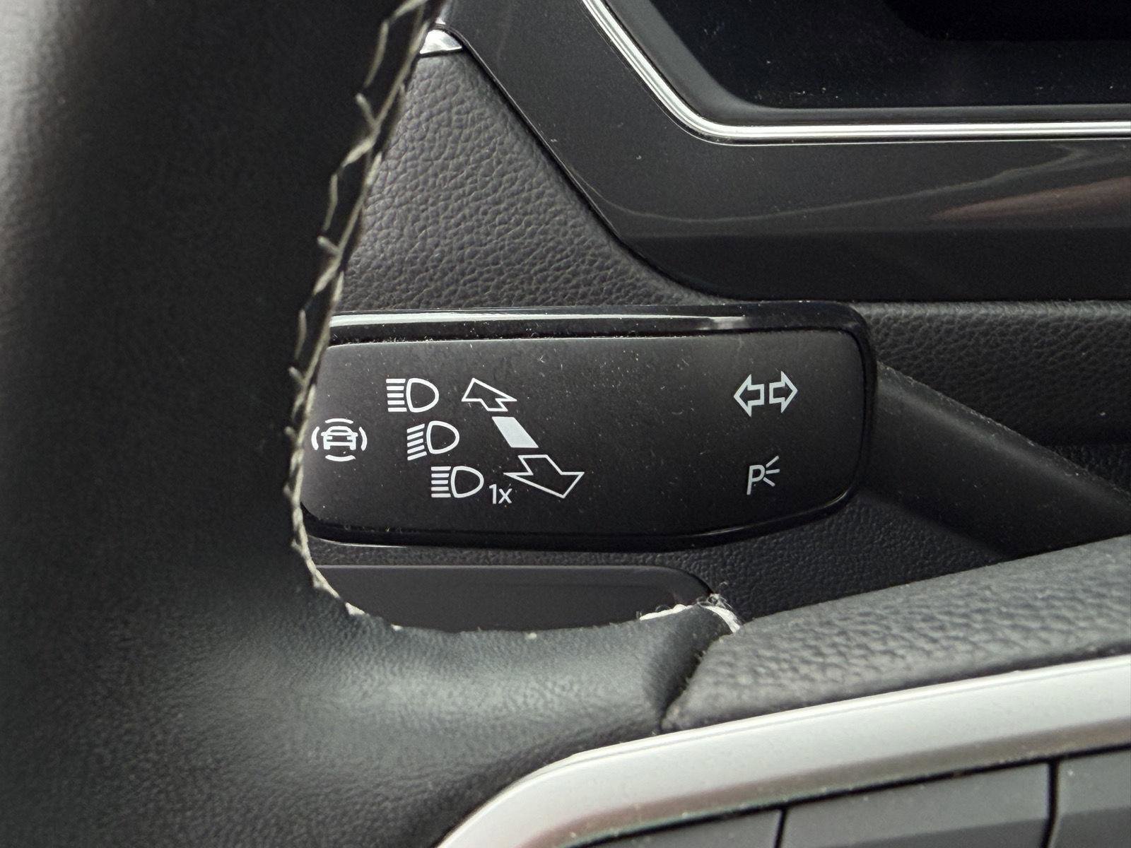 Used 2023 Volkswagen Tiguan S image 20