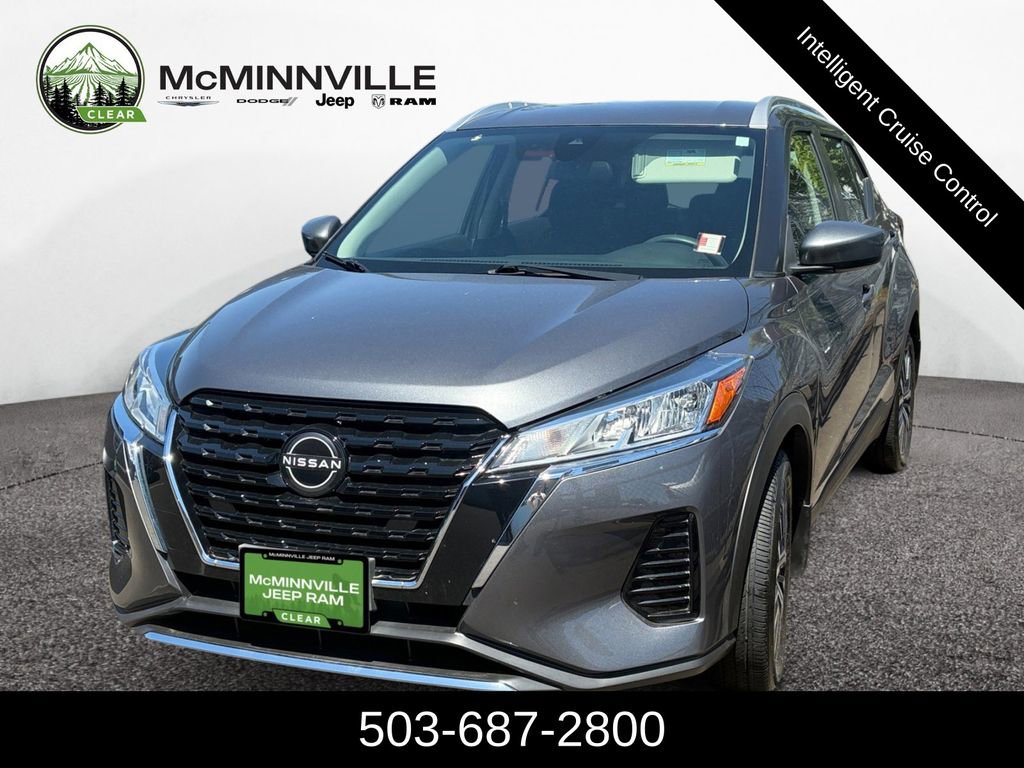 Used 2022 Nissan Kicks SV FWD image 1