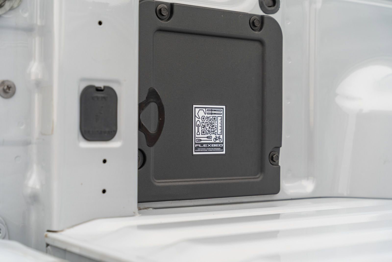 Used 2025 Ford Maverick XL w/ Equipment Group 102A image 18