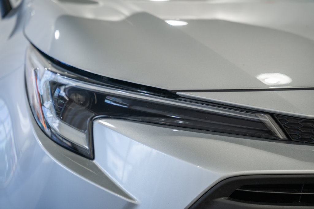 Certified 2025 Toyota Corolla LE w/ LE Premium Package FWD image 9
