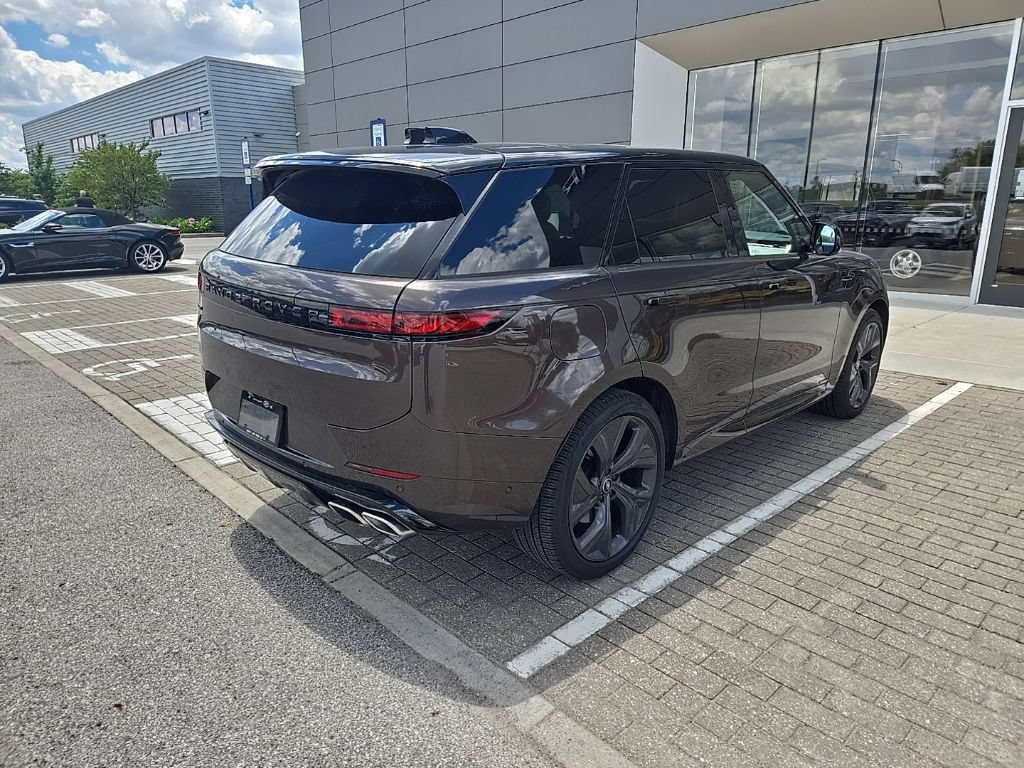 Certified 2025 Land Rover Range Rover Sport Autobiography AWD/4WD image 5