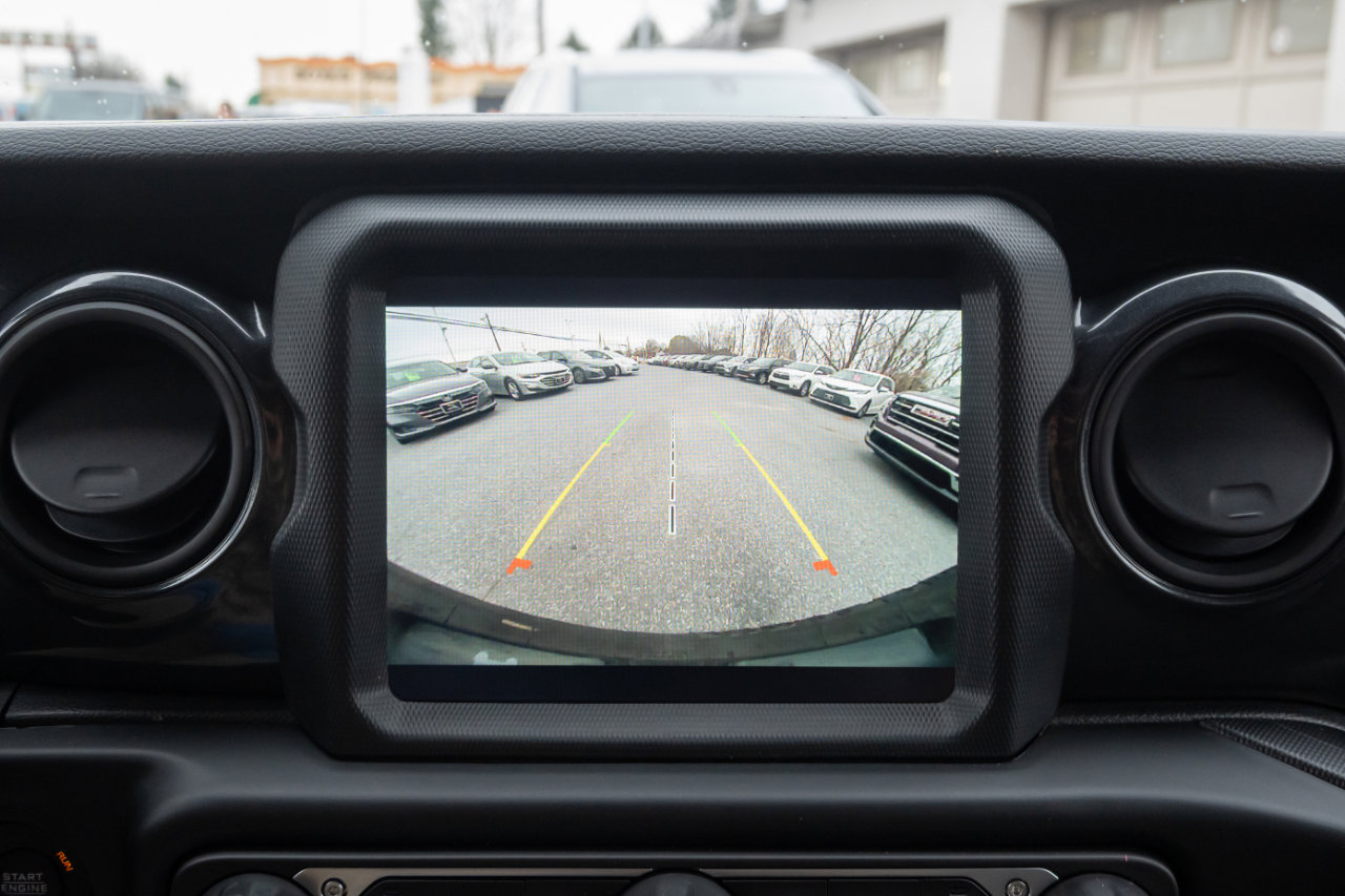 Used 2023 Jeep Wrangler Unlimited Sport image 38