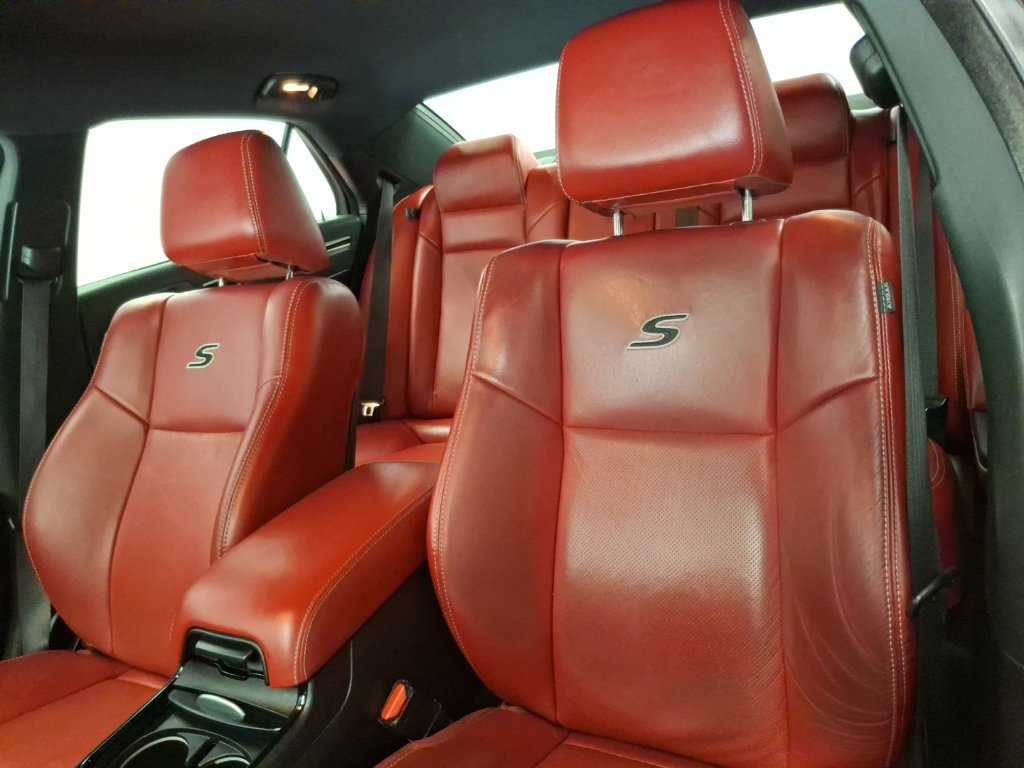 Used 2021 Chrysler 300 S w/ S Model Appearance Package RWD image 18
