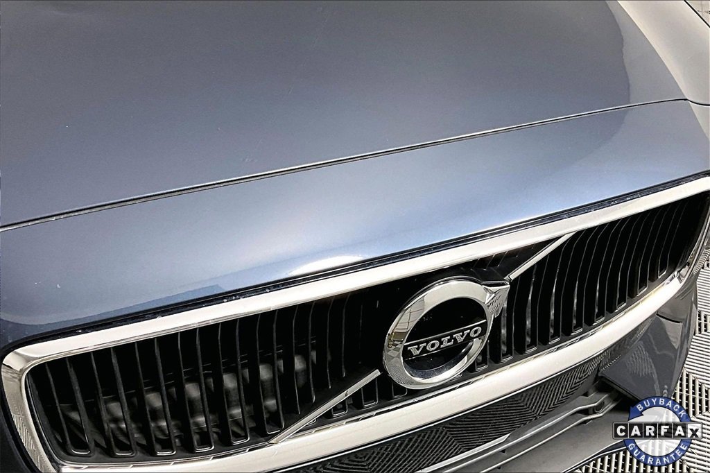Used 2020 Volvo S60 T5 Momentum image 30