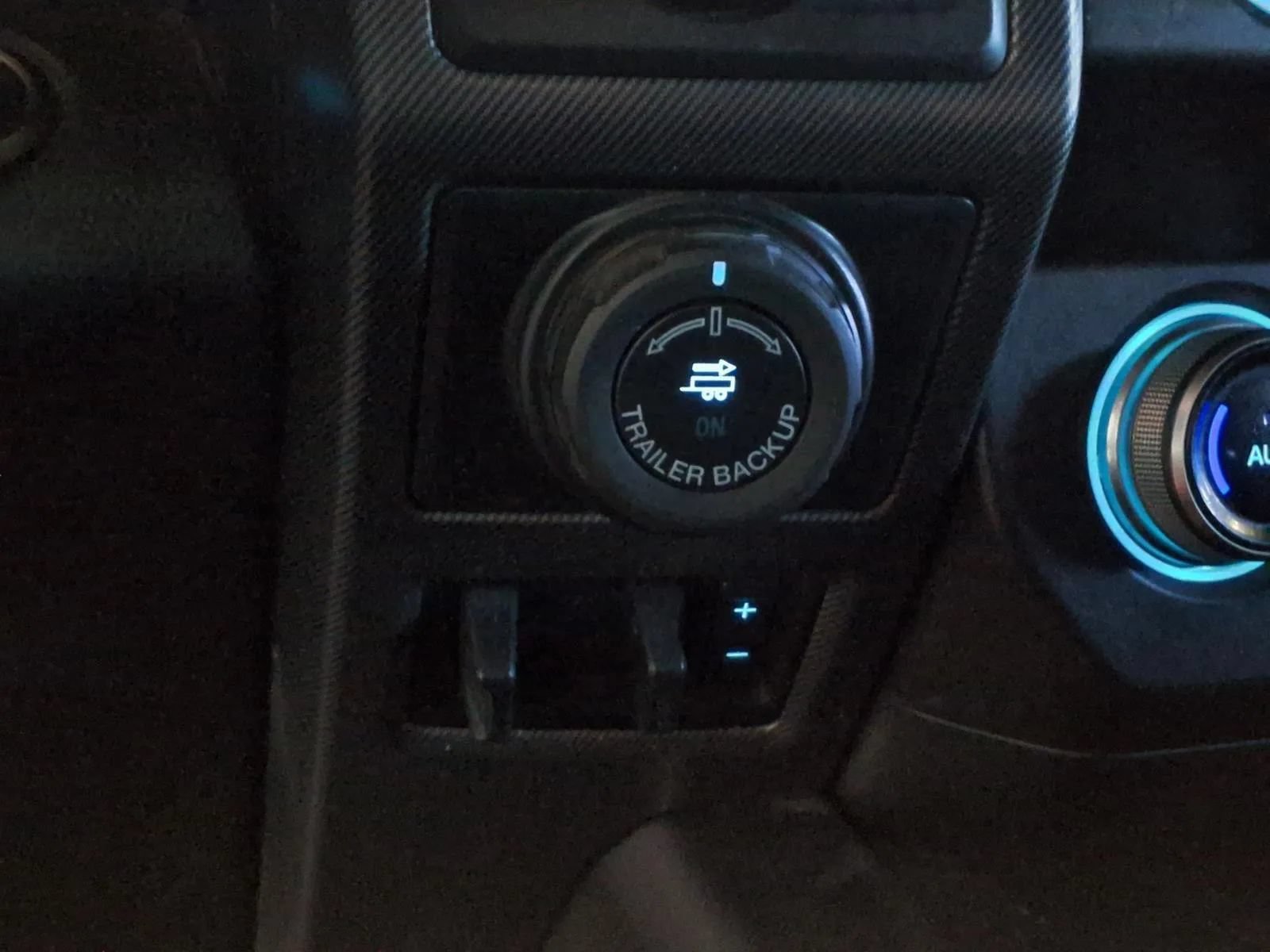 Used 2019 Ford F150 Raptor w/ Equipment Group 802A Luxury AWD/4WD image 25