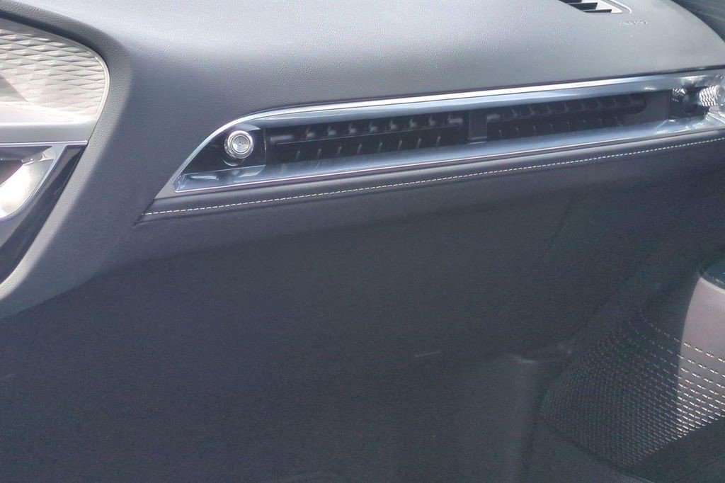 Certified 2024 Cadillac Lyriq Luxury image 30