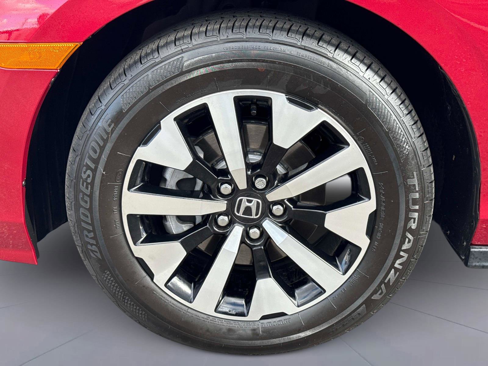 Certified 2025 Honda Odyssey EX-L image 11