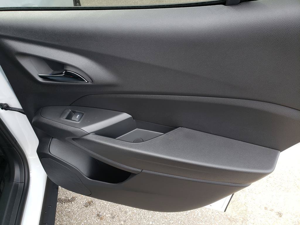 New 2026 Chevrolet Trax LT w/ Sunroof Package FWD image 21