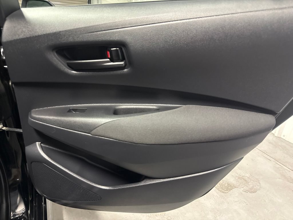 Used 2024 Toyota Corolla LE FWD image 18