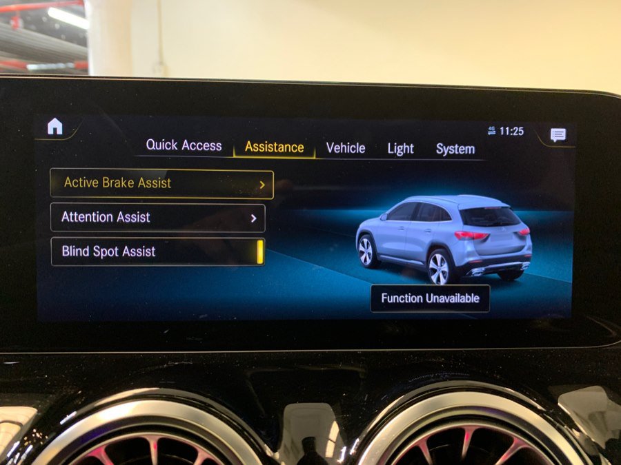 Used 2023 Mercedes-Benz GLA 250 4MATIC w/ AMG Line Exterior image 46