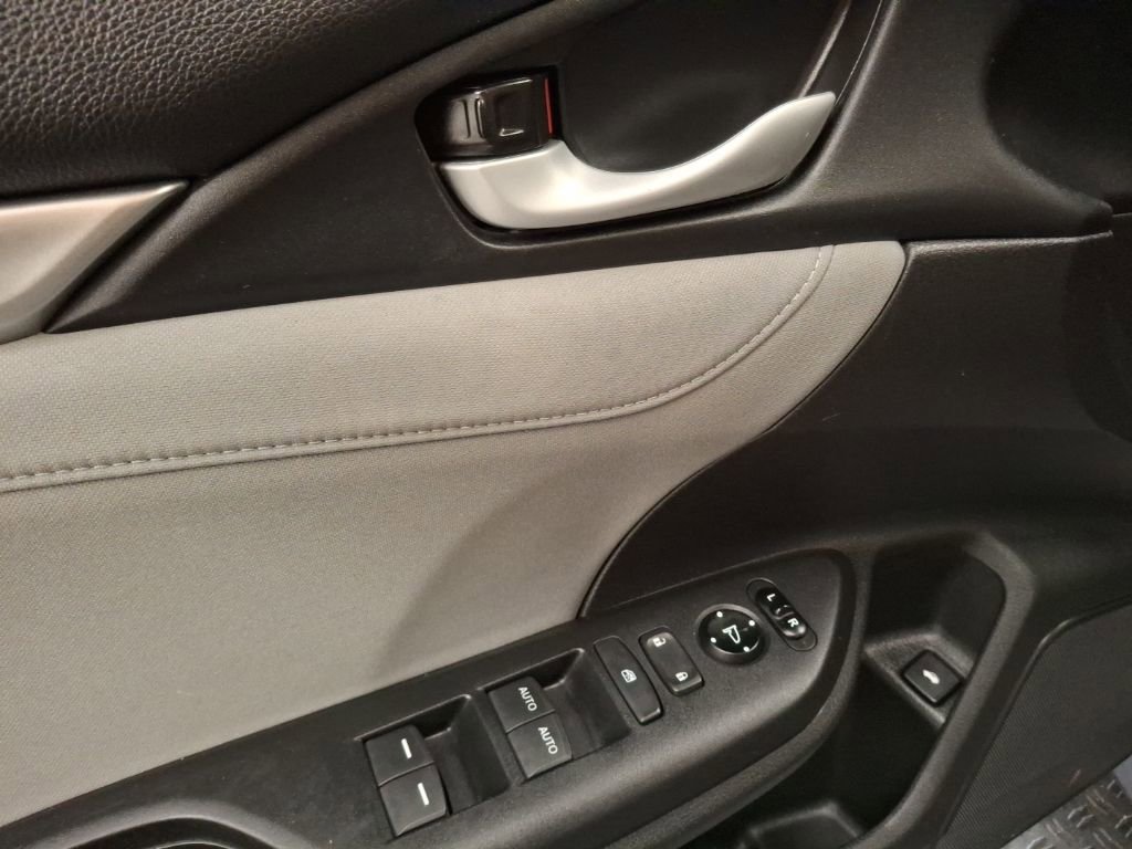 Used 2018 Honda Civic EX-T image 17