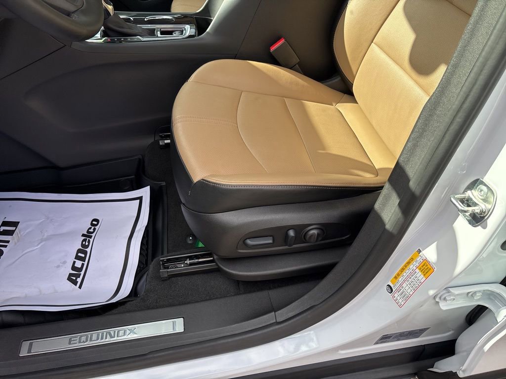 Used 2024 Chevrolet Equinox Premier image 17
