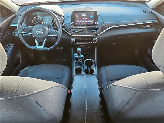 Used 2024 Nissan Altima 2.5 SV image 18