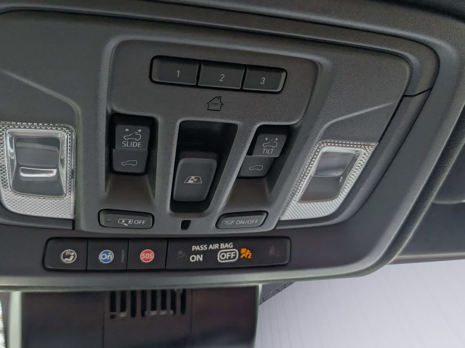 Certified 2024 GMC Sierra 3500 Denali Ultimate AWD/4WD image 34