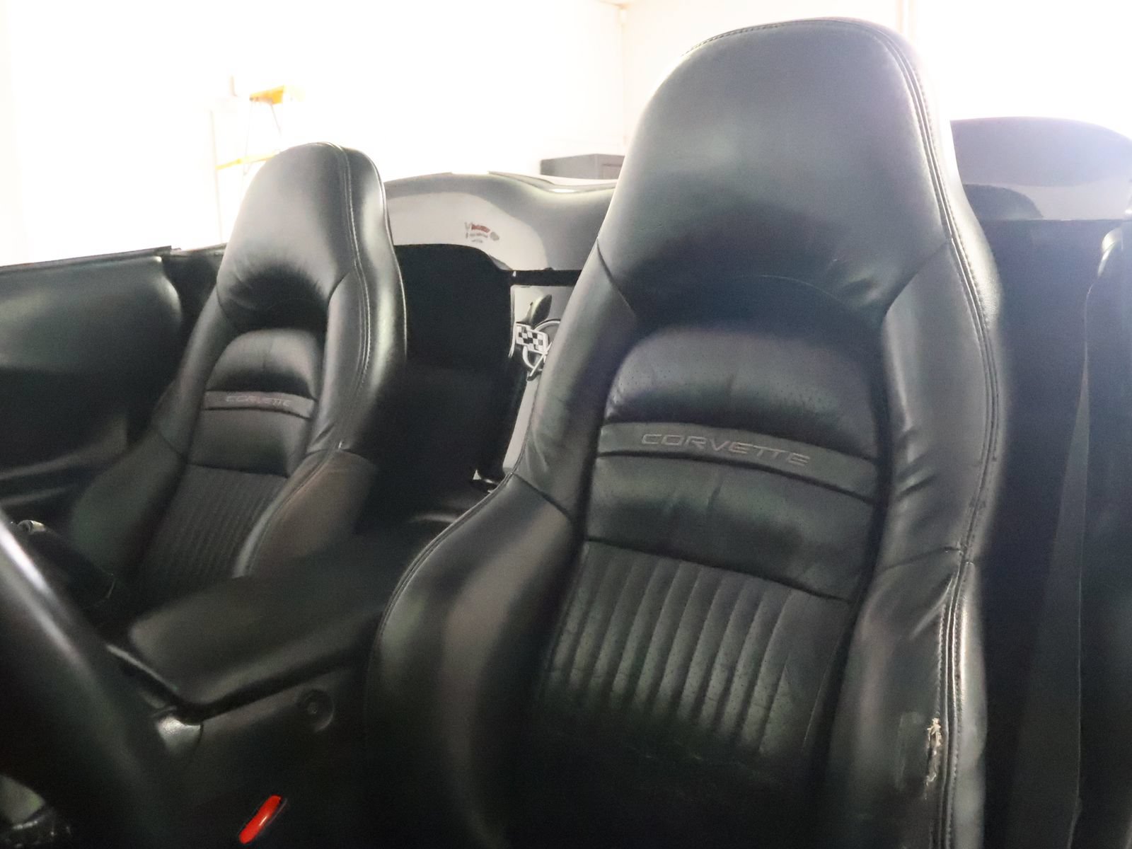 Used 2003 Chevrolet Corvette Convertible w/ Preferred Equipment Group1 RWD image 32