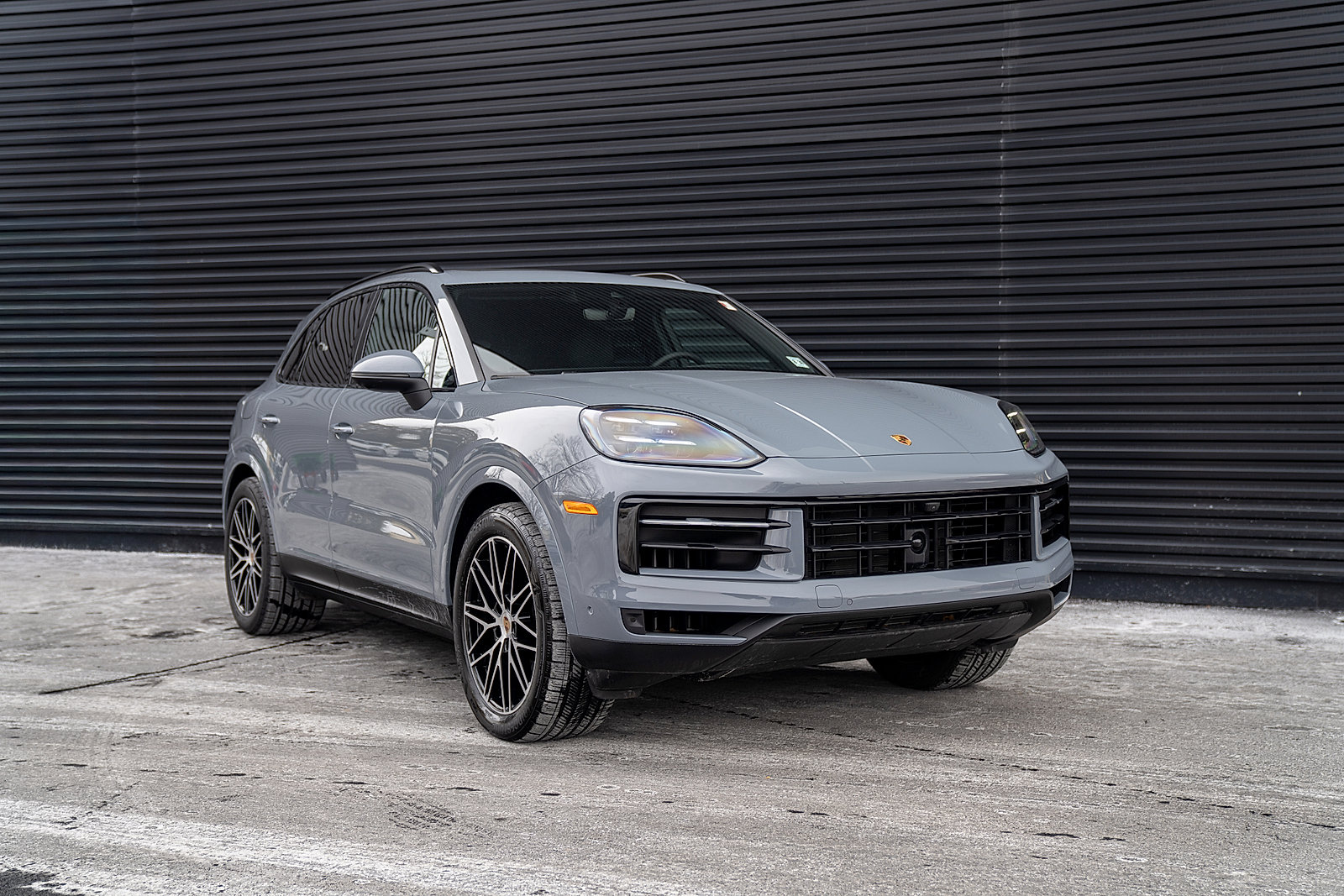 Certified 2025 Porsche Cayenne image 27