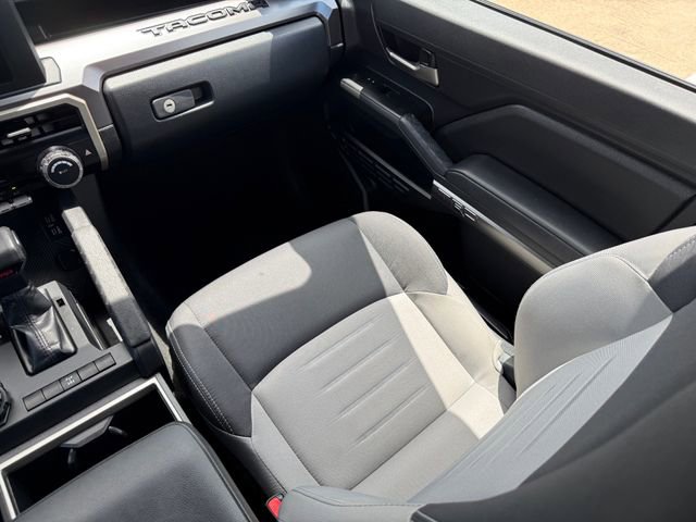 Used 2025 Toyota Tacoma TRD Off-Road AWD/4WD image 25
