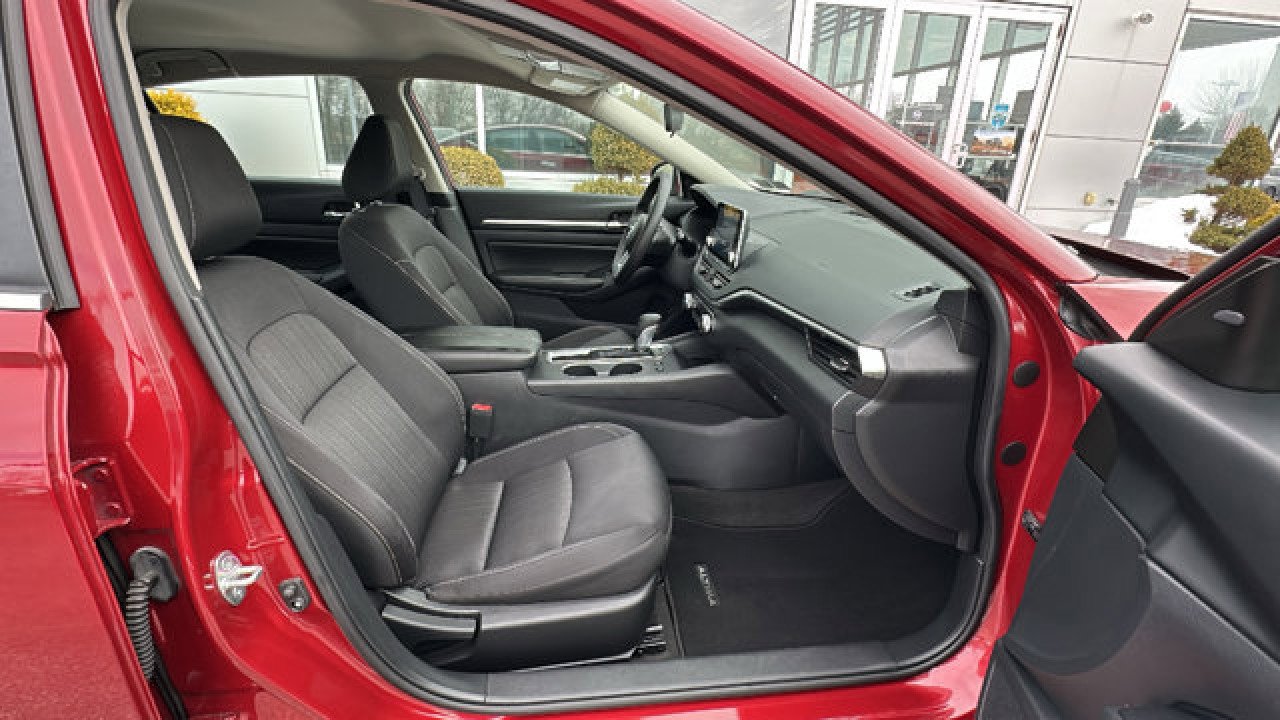 Certified 2022 Nissan Altima 2.5 SV image 24