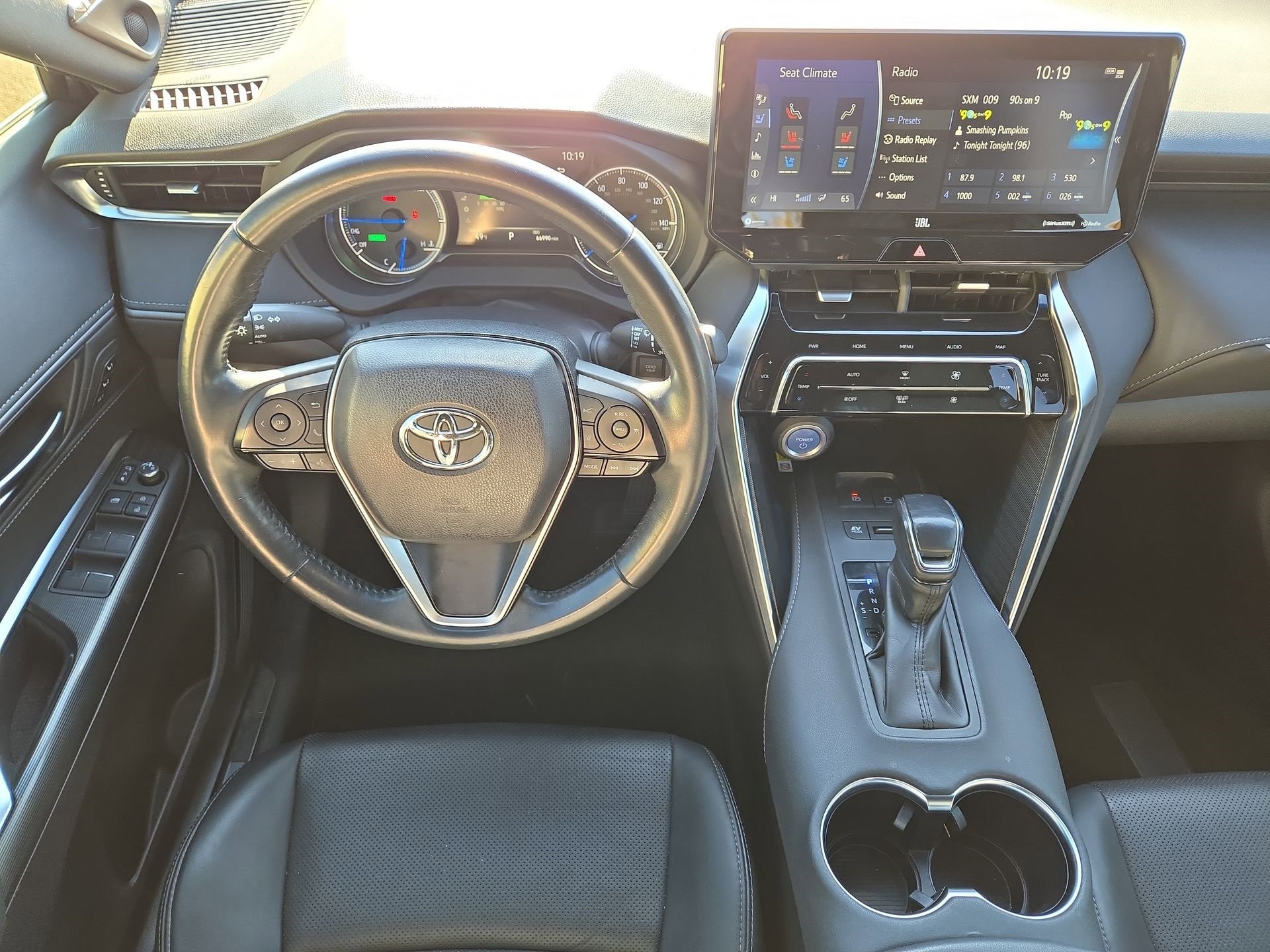 Used 2021 Toyota Venza Limited image 14