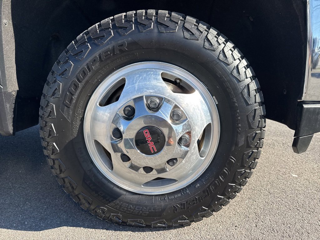 Used 2021 GMC Sierra 3500 SLT w/ SLT Preferred Package image 12