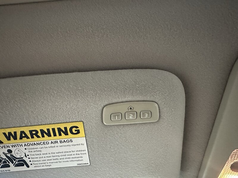 Used 2007 Volvo XC70 AWD/4WD image 32