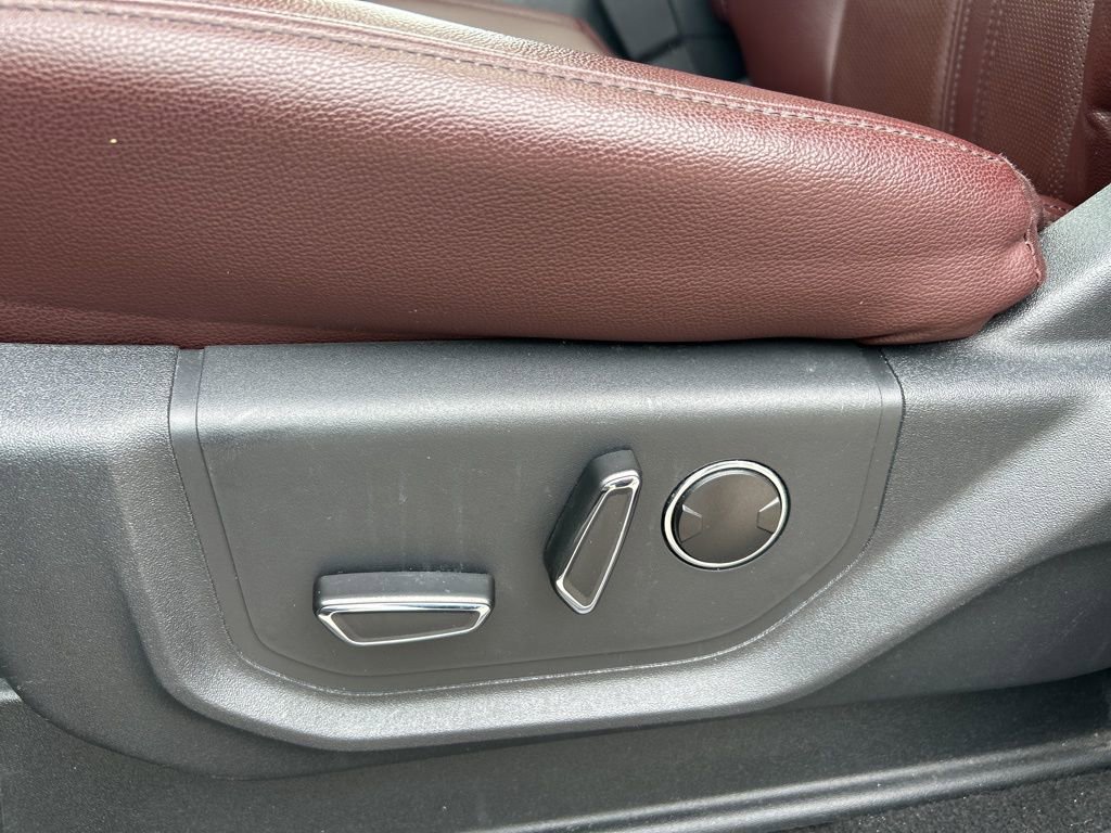 Used 2024 Ford Expedition Max Limited image 13