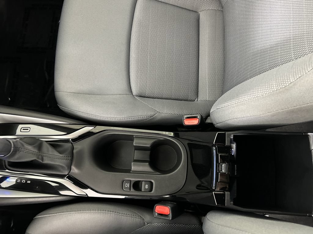 Used 2025 Toyota Corolla SE FWD image 15