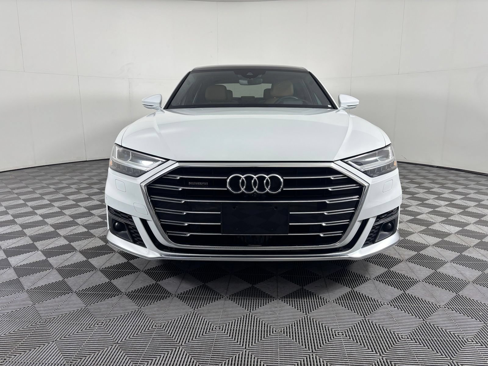 Used 2021 Audi A8 L 4.0T AWD/4WD image 2
