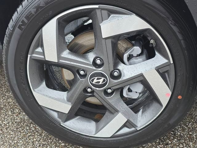 New 2026 Hyundai Venue SEL image 8