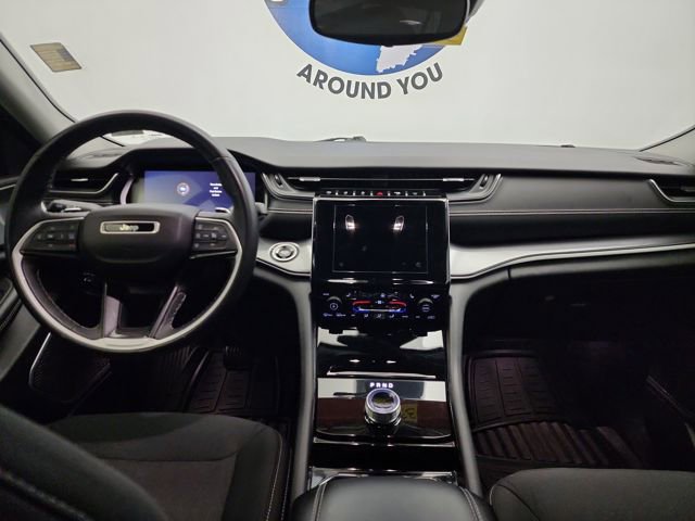 Used 2021 Jeep Grand Cherokee L Laredo w/ Luxury Tech Group I image 20