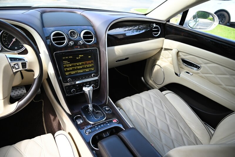 Used 2016 Bentley Flying Spur V8 AWD/4WD image 28