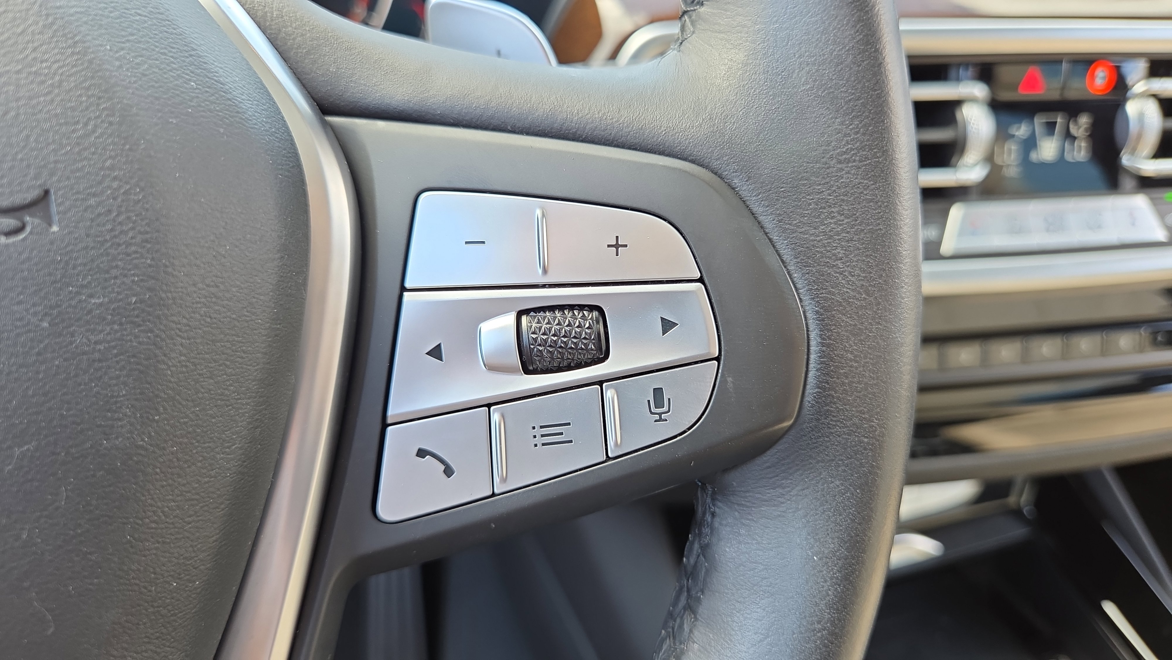 Certified 2024 BMW X3 sDrive30i w/ Convenience Package image 28