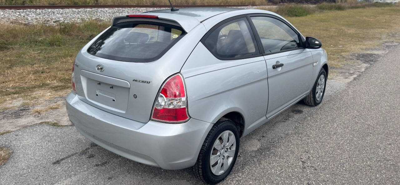 Used 2009 Hyundai Accent GS w/ Popular Equipment Pkg 2 image 4