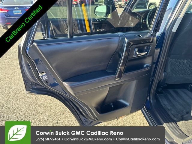 Used 2018 Toyota 4Runner TRD Off-Road AWD/4WD image 17