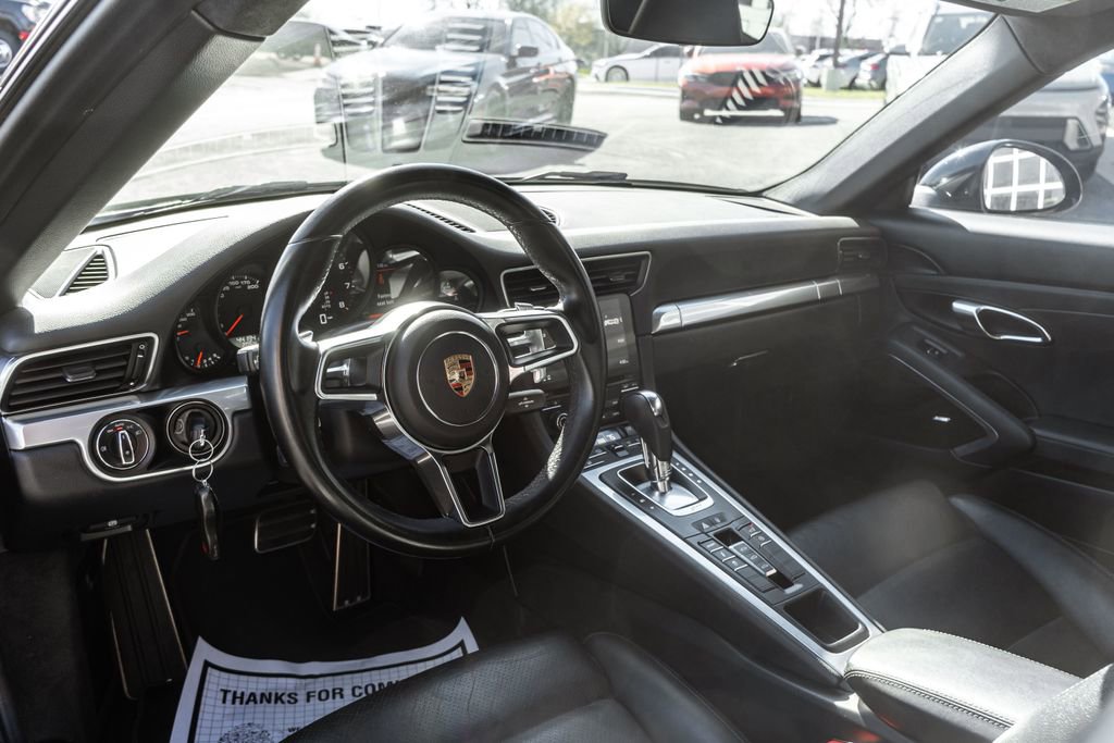Used 2018 Porsche 911 Carrera RWD image 7