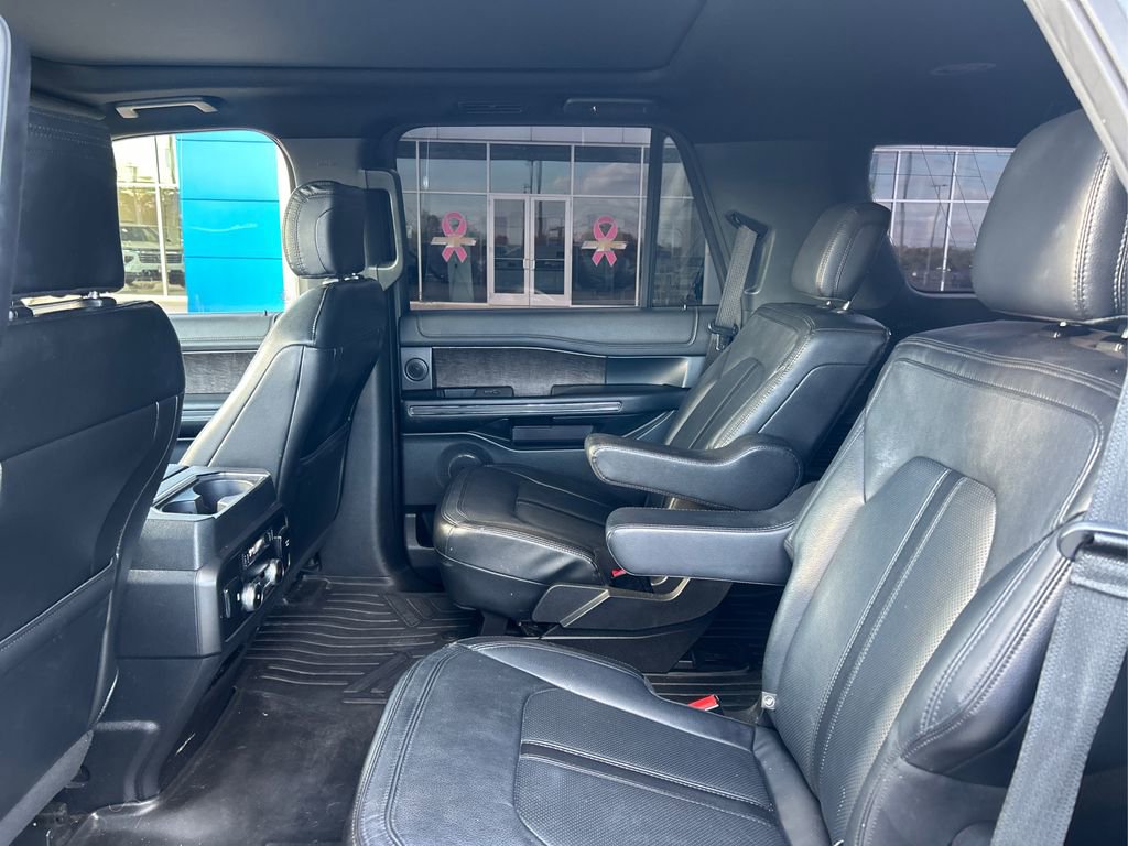 Used 2019 Ford Expedition Limited w/ Special Edition Package RWD image 10